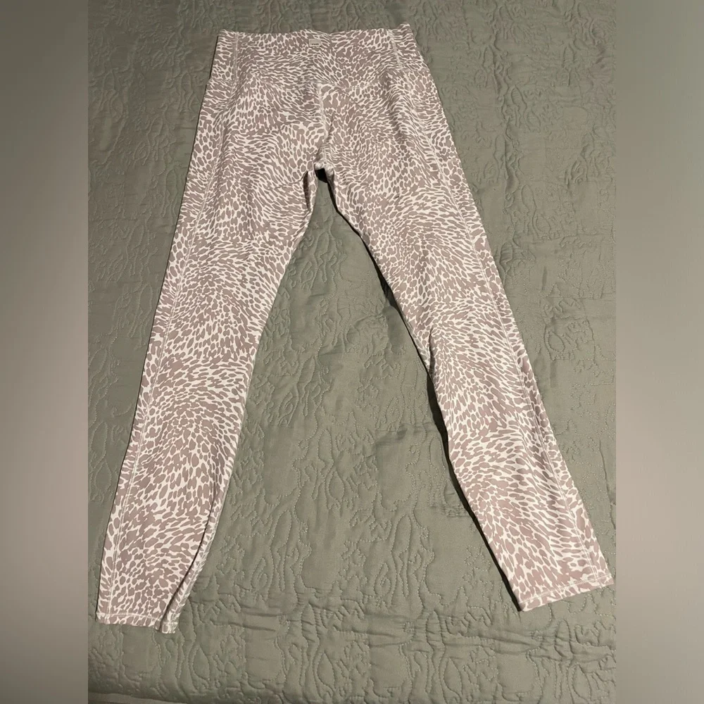 Vuori studio pocket leggings - Picture 4 of 4
